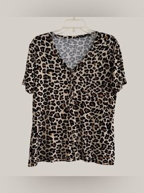 Posh Peanut Bamboo Leopard Lana Pajama Top Short Sleeve V-neck Comfortable L